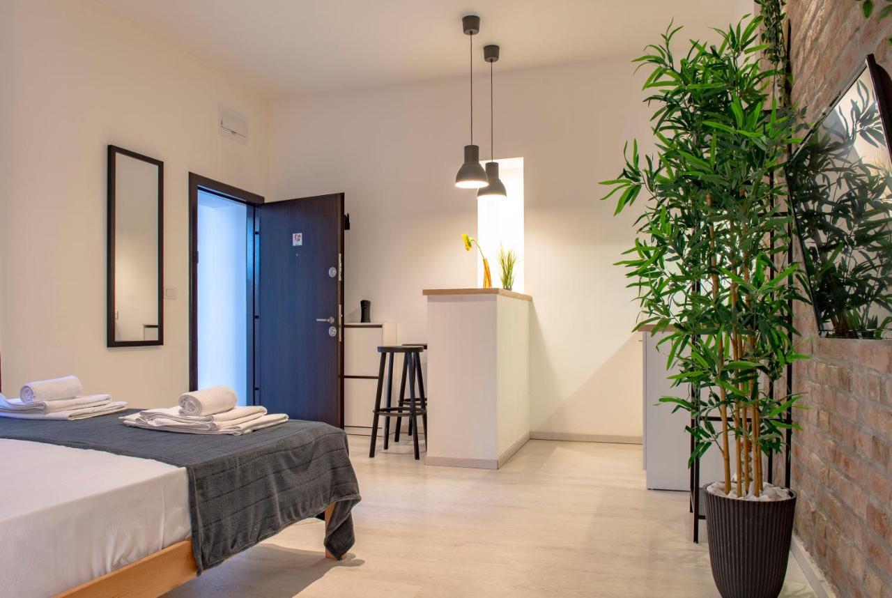 Rooster Apartments เบลเกรด ภายนอก รูปภาพ