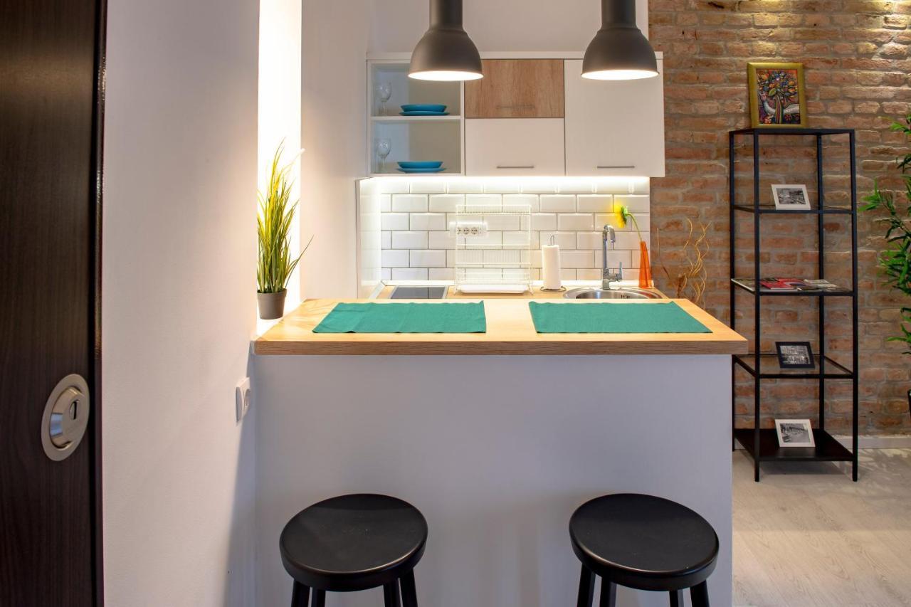 Rooster Apartments เบลเกรด ภายนอก รูปภาพ