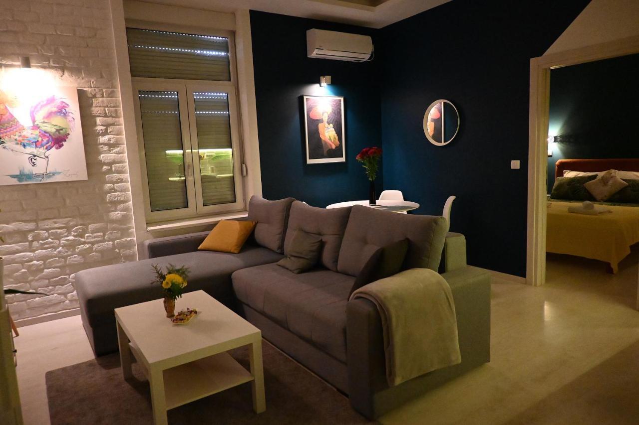 Rooster Apartments เบลเกรด ภายนอก รูปภาพ